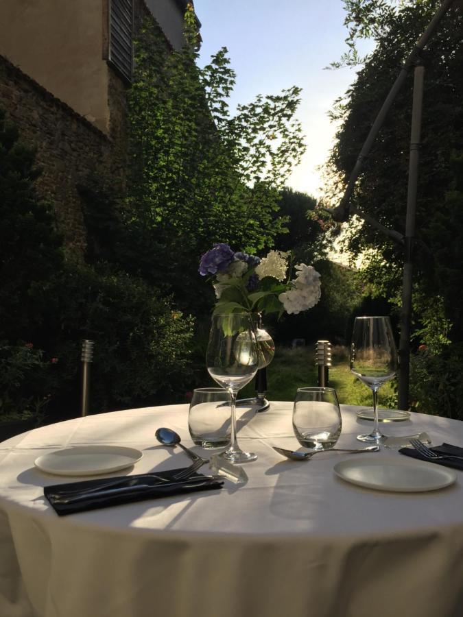 Le Jardin Des Lys Bed & Breakfast Saint-Leonard-de-Noblat Exterior photo