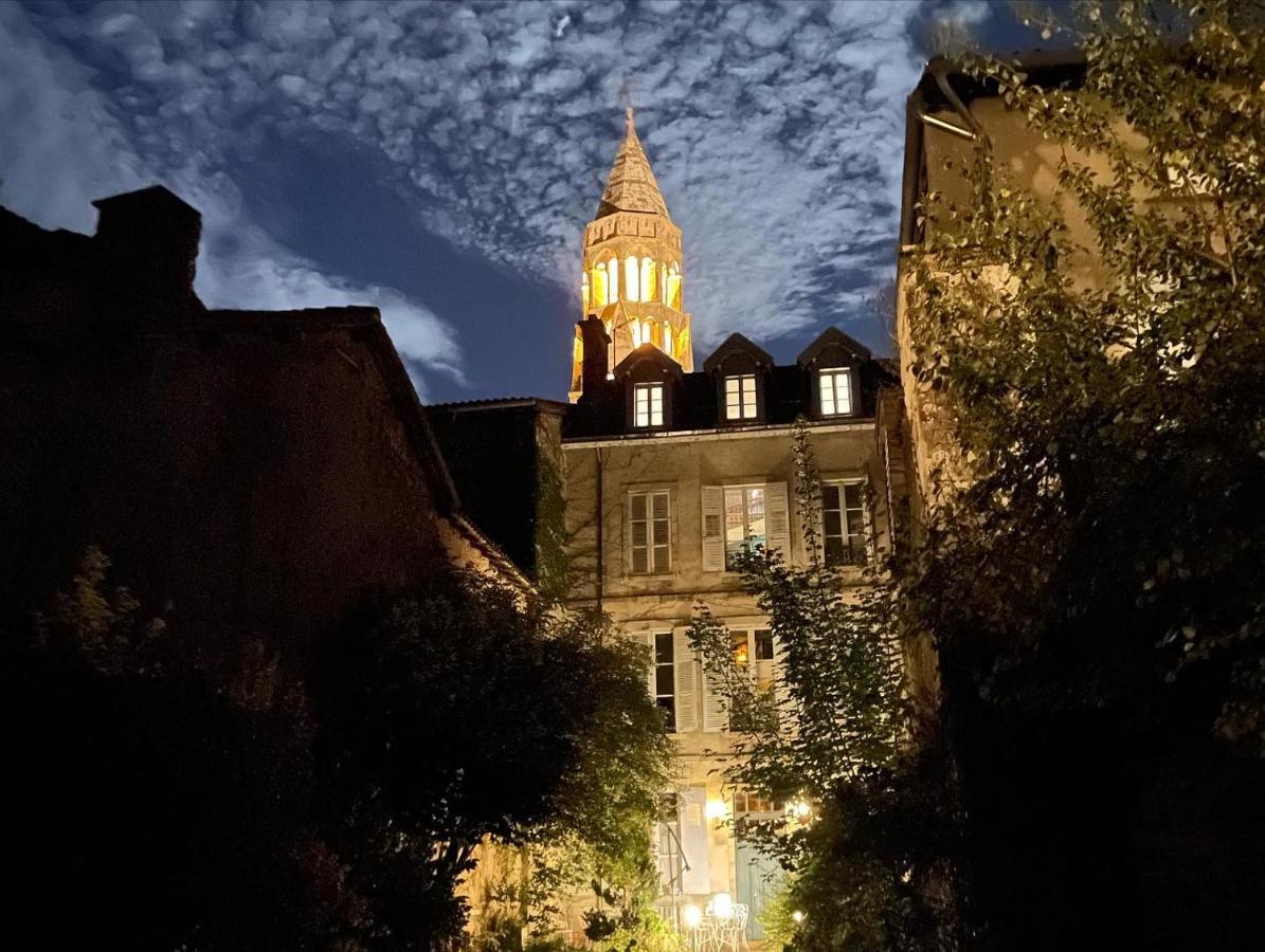 Le Jardin Des Lys Bed & Breakfast Saint-Leonard-de-Noblat Exterior photo