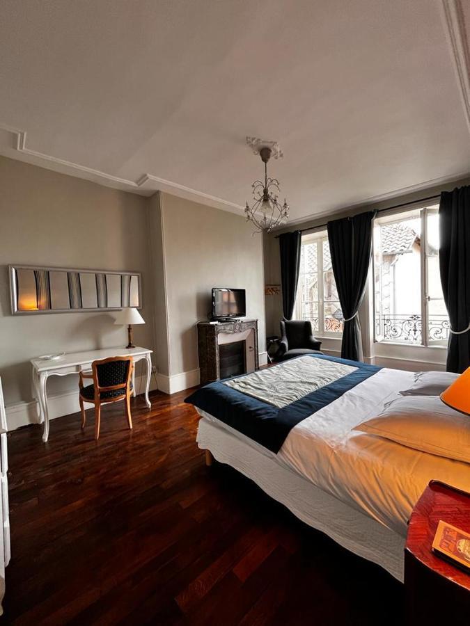 Le Jardin Des Lys Bed & Breakfast Saint-Leonard-de-Noblat Exterior photo