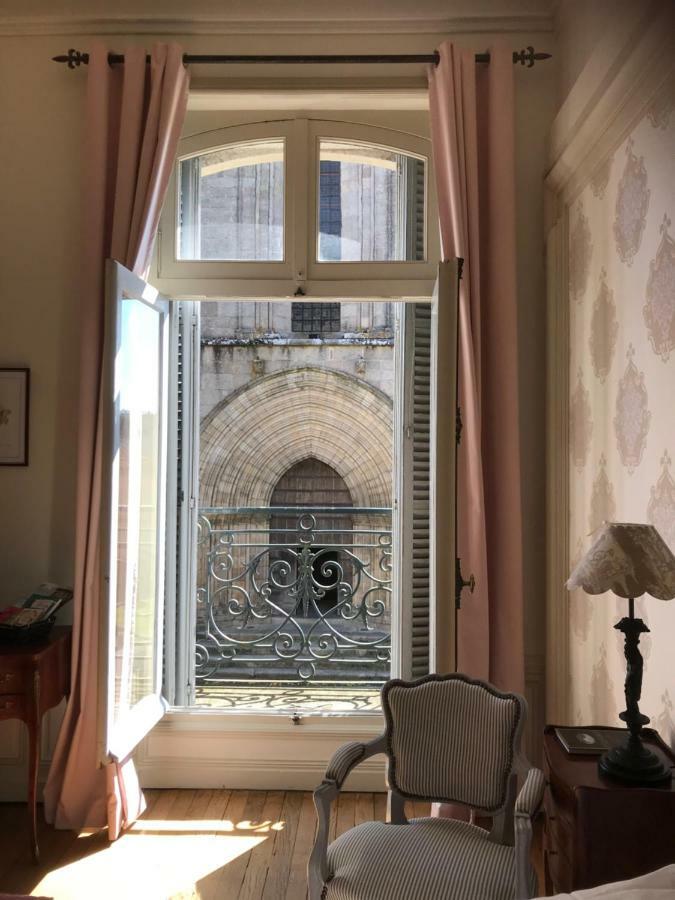 Le Jardin Des Lys Bed & Breakfast Saint-Leonard-de-Noblat Exterior photo